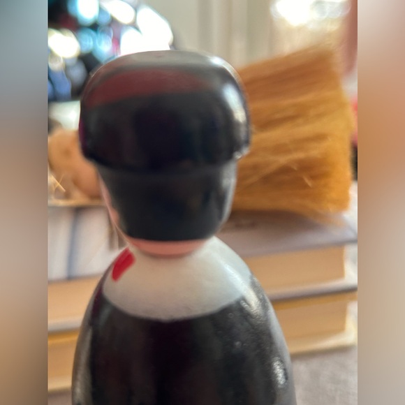 Vintage Half Wooden Figural Doll Crumb/ Garment Brush - Picture 8 of 11